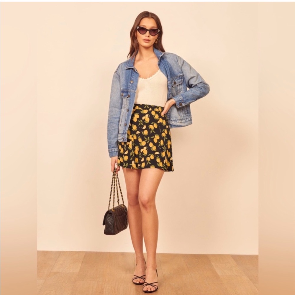 Reformation Black Lemon-Print Mini Skirt NWOT RARE